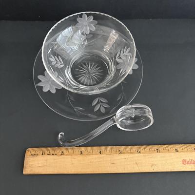 LOT 93: Beautiful Swirl Glass Footed Cornacopia, Etched Pyrex Serving Dishes w/Metal Holders & Etched Floral Condiment Set