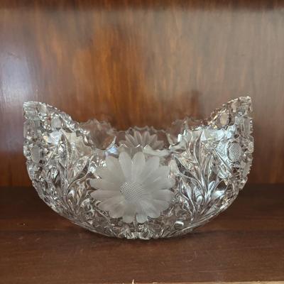 LOT 101: Vintage Floral Cut Crystal Collection