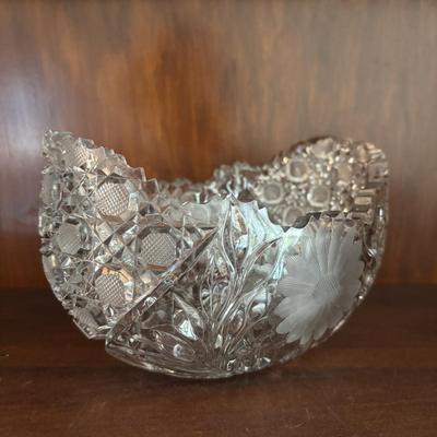 LOT 101: Vintage Floral Cut Crystal Collection