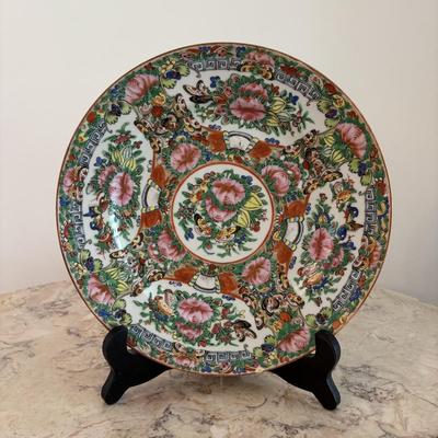 LOT 102: Vintage Porcelain Plates & Bowl