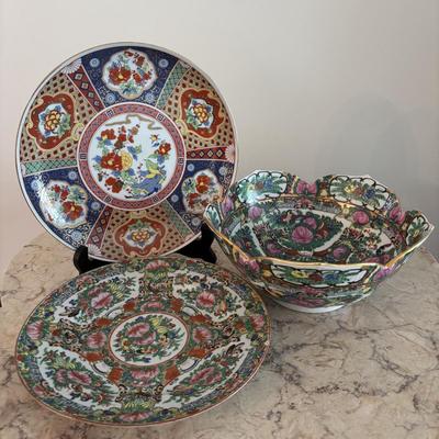 LOT 102: Vintage Porcelain Plates & Bowl