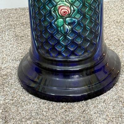 LOT 501: Vintage Majolica Style Ceramic Pedestal