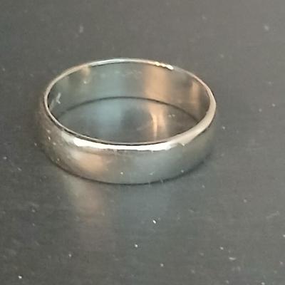 14K engraved "First Love" white gold wedding / engagement band Size 7