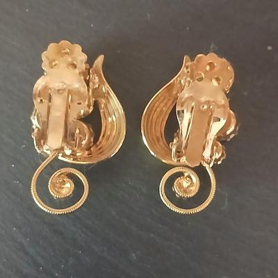Vintage Peridot Brooch with matching earrings - August Birthstone