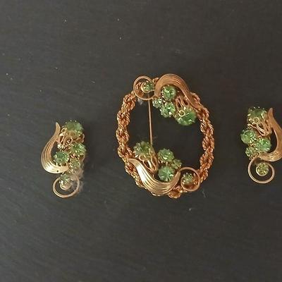 Vintage Peridot Brooch with matching earrings - August Birthstone