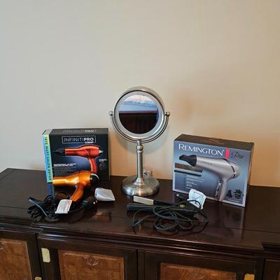 Lighted Vanity Mirror/Magnifier & Professional Hair Care Items (UGB1-JS)