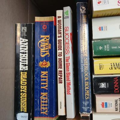 Large assortment of Paperback books - Elizabeth Peters - Jimmy Buffet - Stuart Woods and other Great Authors
