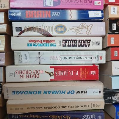 Box full of Paperback books - Robin Cook - Ann Rule - John Sandford and other fantastic authors