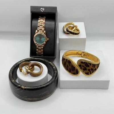 Sale Photo Thumbnail #489