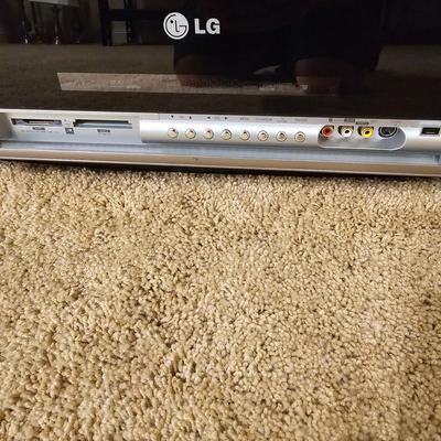 LG 37" LED LCD TV w/Speakers, Remote & Manual (UGB3-JS)