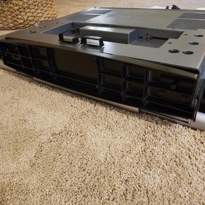 LG 37" LED LCD TV w/Speakers, Remote & Manual (UGB3-JS)