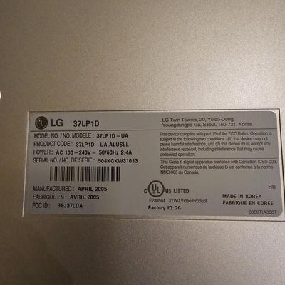 LG 37" LED LCD TV w/Speakers, Remote & Manual (UGB3-JS)