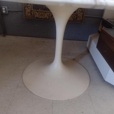 MCM Design Eero Saarinen Inspired Tulip Style Dining Table Marble Top with Cast Metal Base 53"