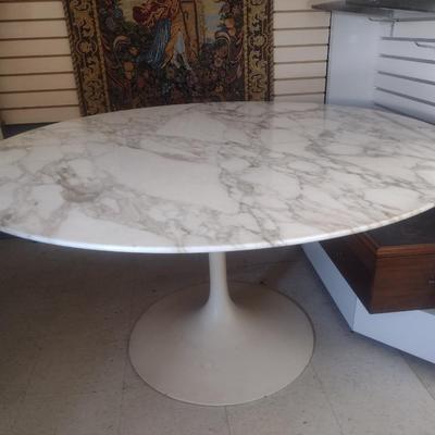 MCM Design Eero Saarinen Inspired Tulip Style Dining Table Marble Top with Cast Metal Base 53"