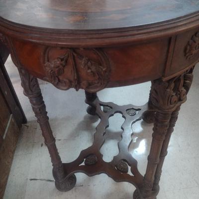 Antique Victorian Style Wood Inlay Accent Table
