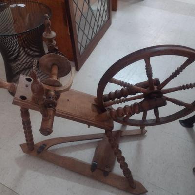 Antique Wood Thread Spinning Wheel