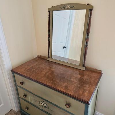 Vintage Hand-Painted Three Drawer Dresser w/Mirror. (UGB2-JS)
