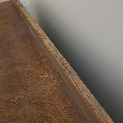 Vintage Hand-Painted Three Drawer Dresser w/Mirror. (UGB2-JS)