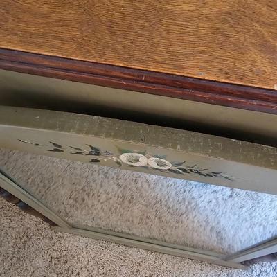 Vintage Hand-Painted Three Drawer Dresser w/Mirror. (UGB2-JS)