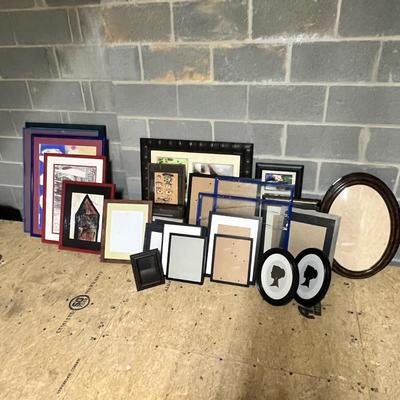 Large Assortment of Picture Frames (BS-RG)