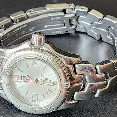 TAG Heuer Professional 200 meter watch