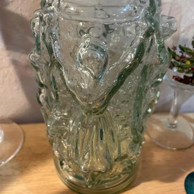 Mics shot glasses and some glass decor with wood heads