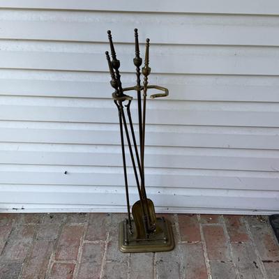 Sale Photo Thumbnail #2061: Comes with stand and three tools.