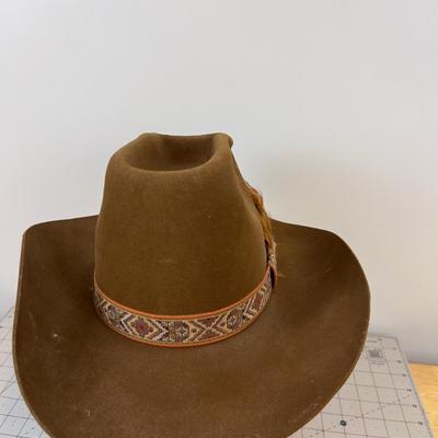 Sale Photo Thumbnail #542: Size 6-7/8 Worn. Good Condition. 