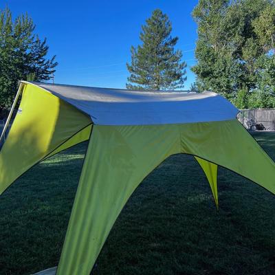 Sale Photo Thumbnail #646: Older Springbar in excellent condition. Poles are all there I also have the instruction sheet for set up. Incudes pole with bag and bag for the tent, no tent stakes included you will need 6 of them.