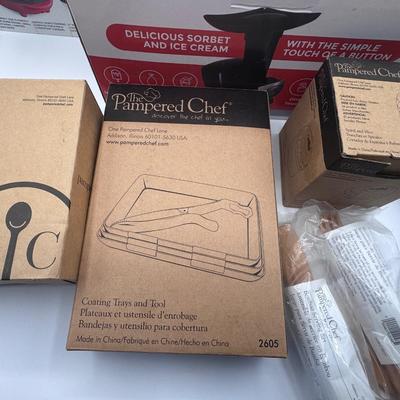 Pampered Chef & Kitchen Friends Bundle