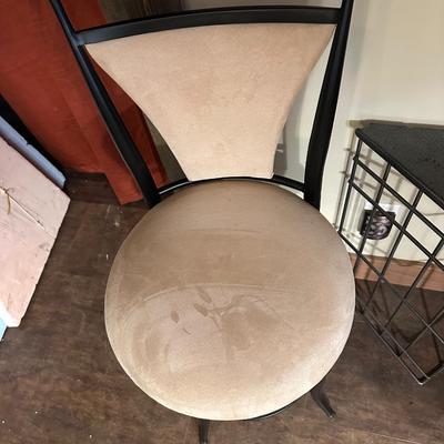 2 MICROFIBER SWIVEL BAR STOOLS WITH A METAL TRIANGLE SIDE TABLE
