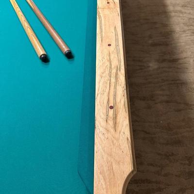 BEAUTIFUL CUSTOM MADE WORMY MAPLE SLATE POOL TABLE IN EXCELLENT CONDITION