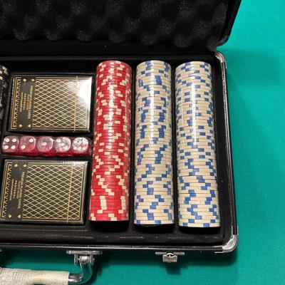 EVERYTHING NEEDED FOR POKER NIGHT