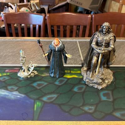 MEDIVH WARCRAFT FIGURE, KING ARTHUR AND CASTLE OF THE MAGIC DRAGON