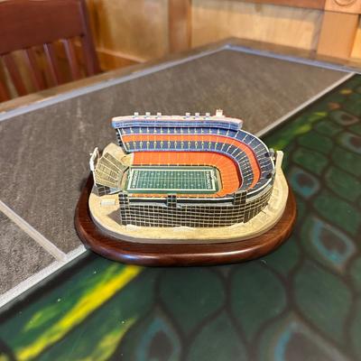 DENVER BRONCOS MILE HIGH STADIUM