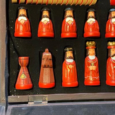 THOMAS PACCONI CLASSICS HAND-CARVED CHESS & CHECKERS SET