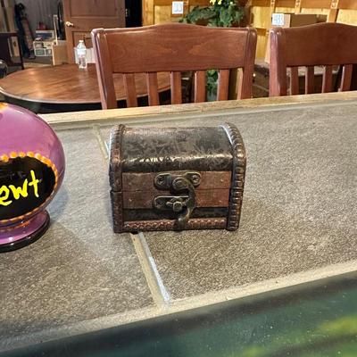 EYE OF NEWTON POTION BOTTLE, WOODEN TRINKET TREASURE CHEST WITH FAUX GEMS AND TREASURE, MINI TRINKET TREASURE CHEST AND WIZARD WAND WITH...