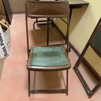 4 FOOT FOLDING TABLE AND 3 FOLDING CHAIRS