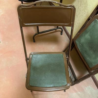 4 FOOT FOLDING TABLE AND 3 FOLDING CHAIRS