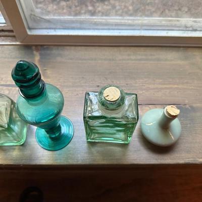 SMALLER DECORATIVE BOTTLES