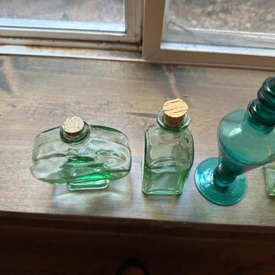 SMALLER DECORATIVE BOTTLES