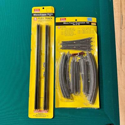 MICRO TRACK EXPANSION SET AND FLEX TRACK