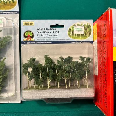 MODEL TRAIN POWER PACK AND FAUX FOLIAGE
