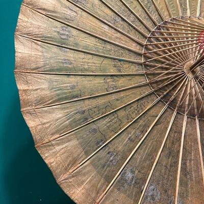 VERY DETAILED ILLUSTRATIONS ON WAX RICE PAPER PARASOL