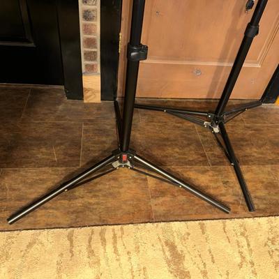 LED SPOTLIGHT WITH EXTENSION CORD AND STAND