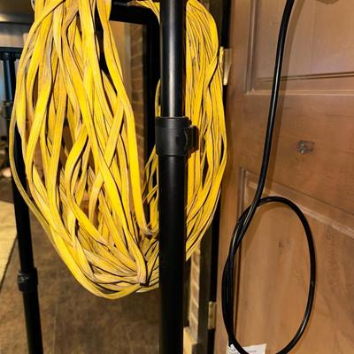 LED SPOTLIGHT WITH EXTENSION CORD AND STAND