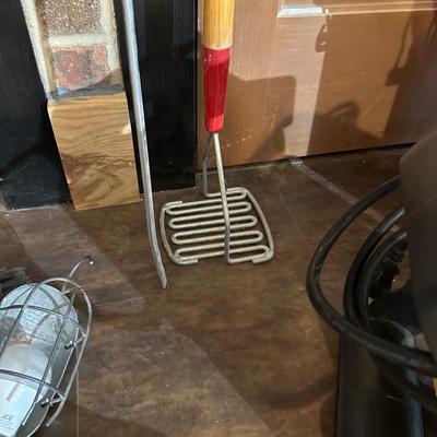 STANLEY BLOWER FAN, PUSH BROOM, SHOP LIGHT, TROUBLE LIGHT AND MORE