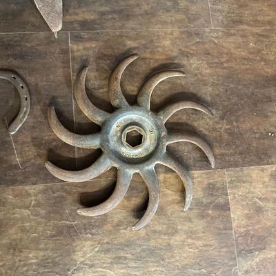 PRIMITIVE SEED PLANTER, STEEL GEAR AND A HORSE SHOE