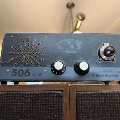 GRAYMART 2-BAND RECEIVER & A PAIR OF SPEAKERS