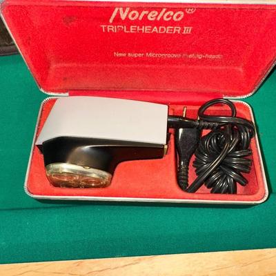 WAHL HAIR CLIPPERS AND 2 ELECTRIC SHAVERS